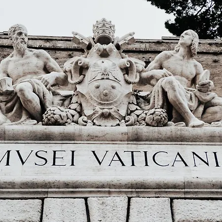 Vatican Vittoria Suites - Urban Garden - Rooms - Vatican Museum